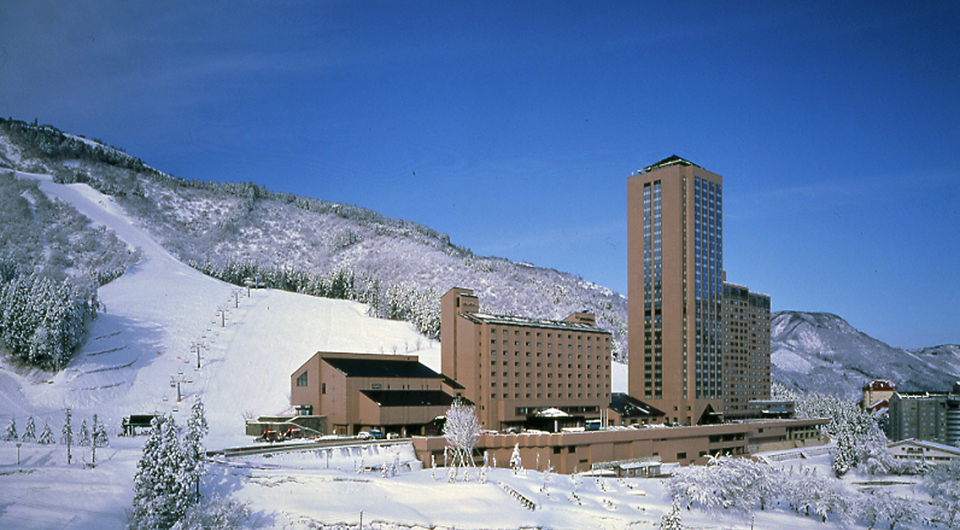 越後湯沢のリゾートホテル「NASPAニューオータニ」