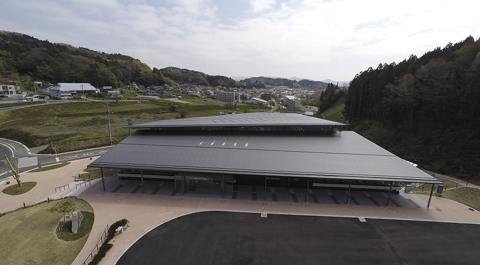 二本松市城山市民プール（二本松しんきん城山プール）