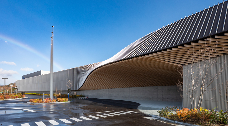 東北日東工器株式会社 おおざそう工場 - 金属屋根メーカー 元旦