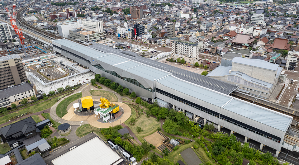 北陸新幹線　小松駅